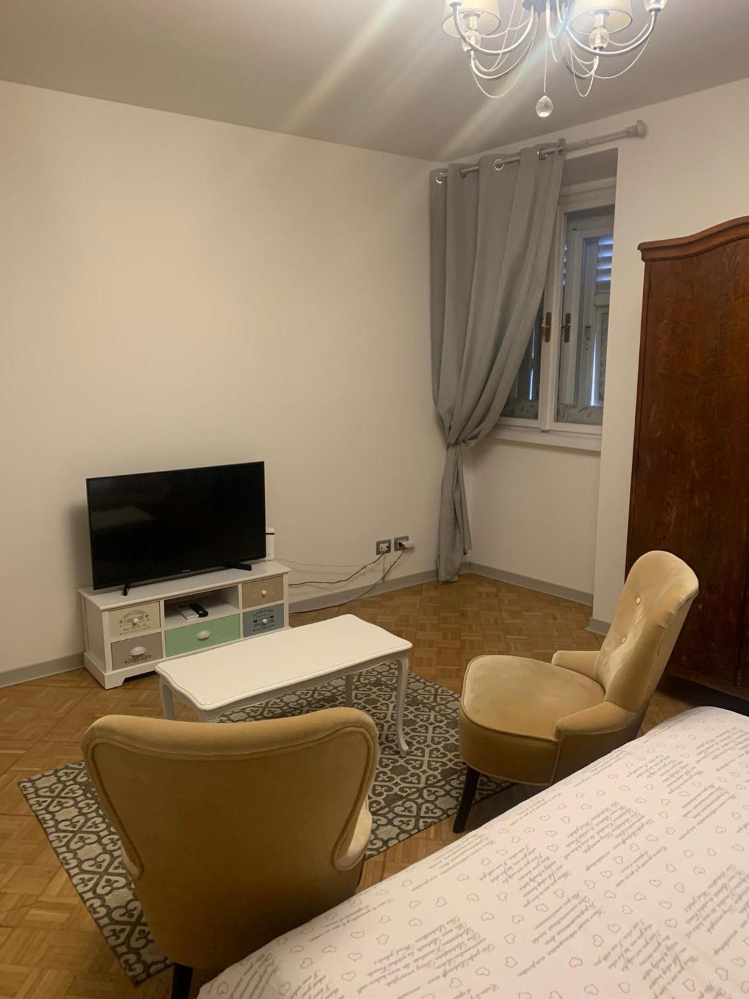 The First Apartment Triest Exterior foto